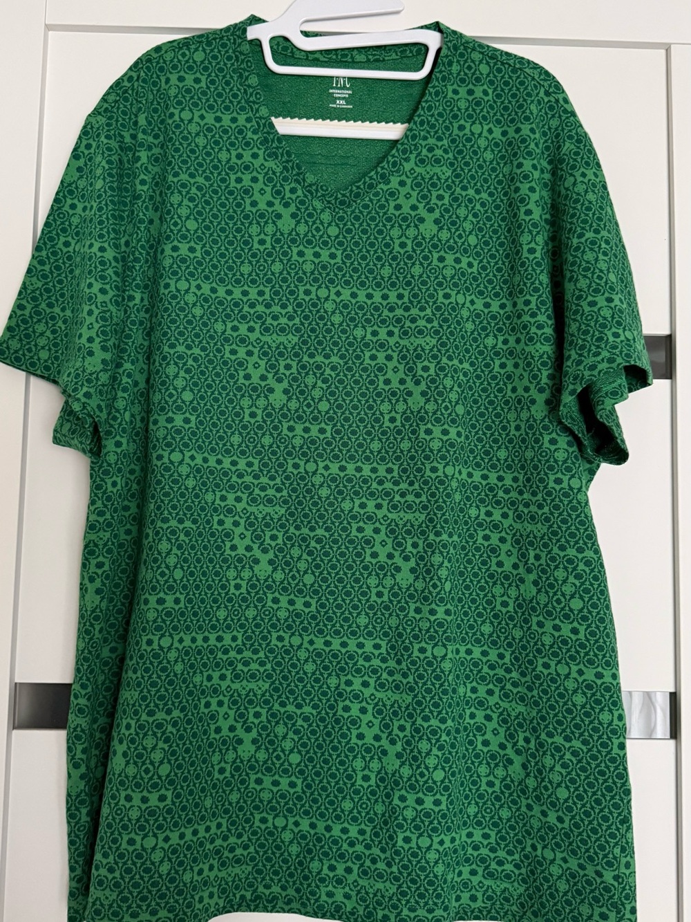 INC International Concepts Green Printed V-Neck T-shirt